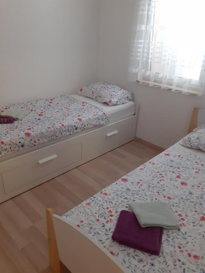 Apartmani Kid Vir Extérieur photo